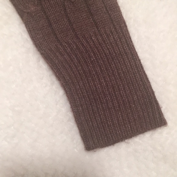 Sweater off the shoulder. Aeropostale. Size US M. Brown. Used. Smoke free home❤️ - Picture 5 of 8